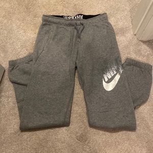 Nike Sweatpants
